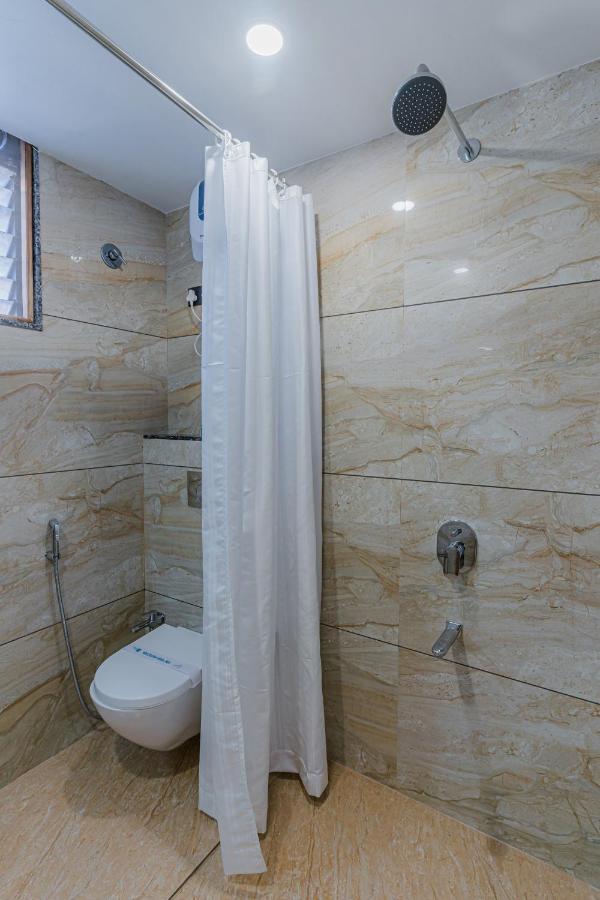 Hotel The Grand Heaven Гандинагар Екстериор снимка
